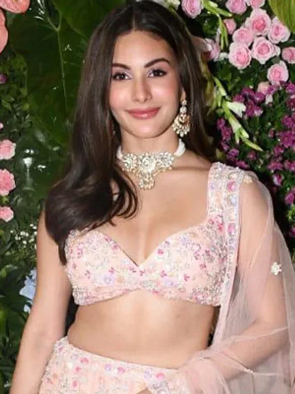 Amyra Dastur portrait
