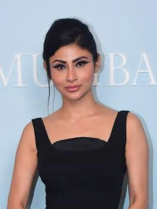 Mouni Roy portrait