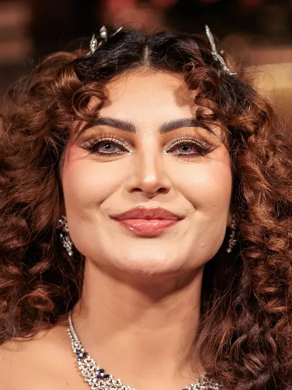 Urvashi Rautela portrait